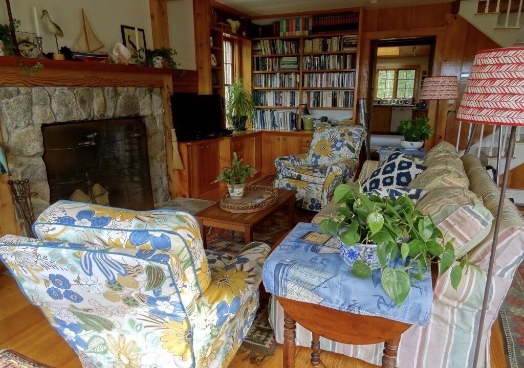 Photo of Livingroom in Aquinnah