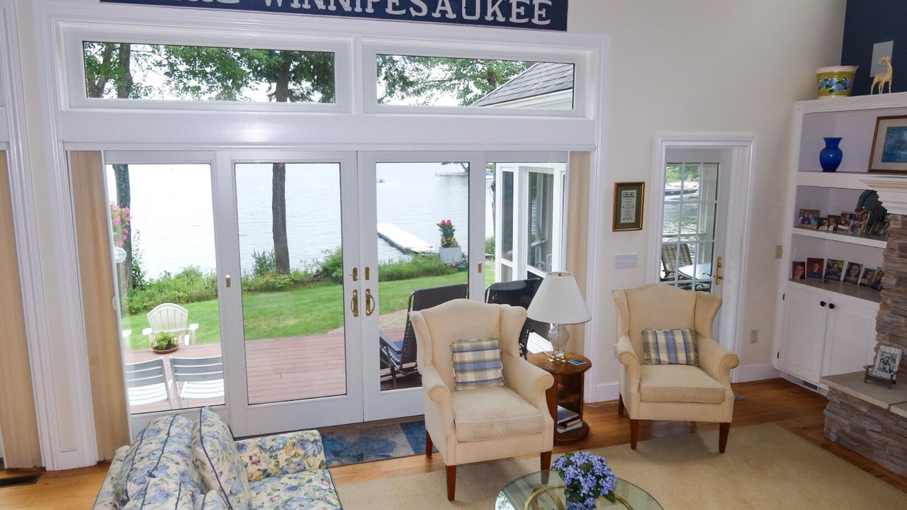 Photo of Livingroom in Moultonborough