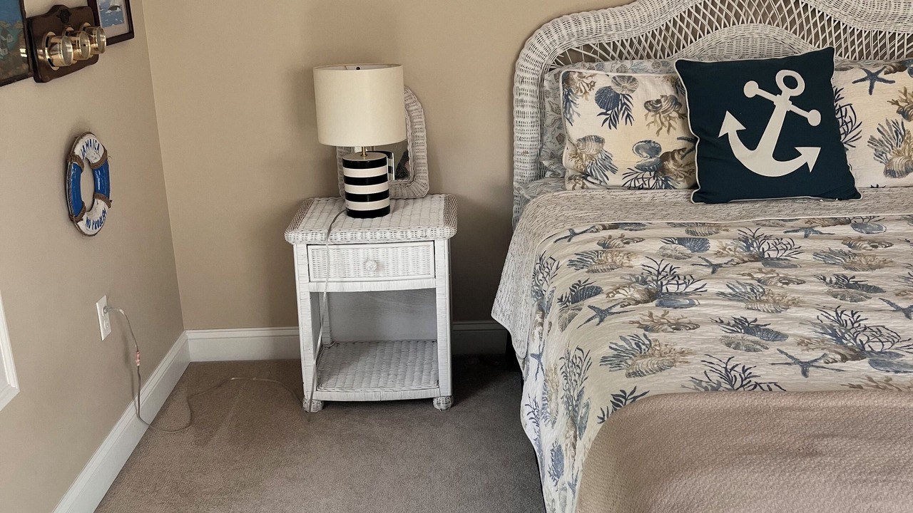Photo of Bedroom in Moultonborough