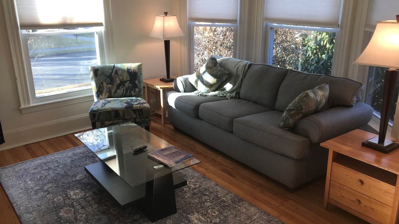 Photo of Livingroom in Rosemont
