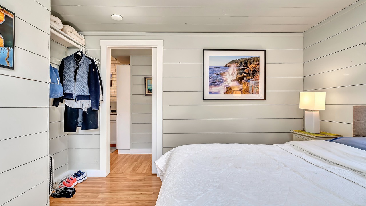 Photo of Bedroom in Mid-Coast and Islands