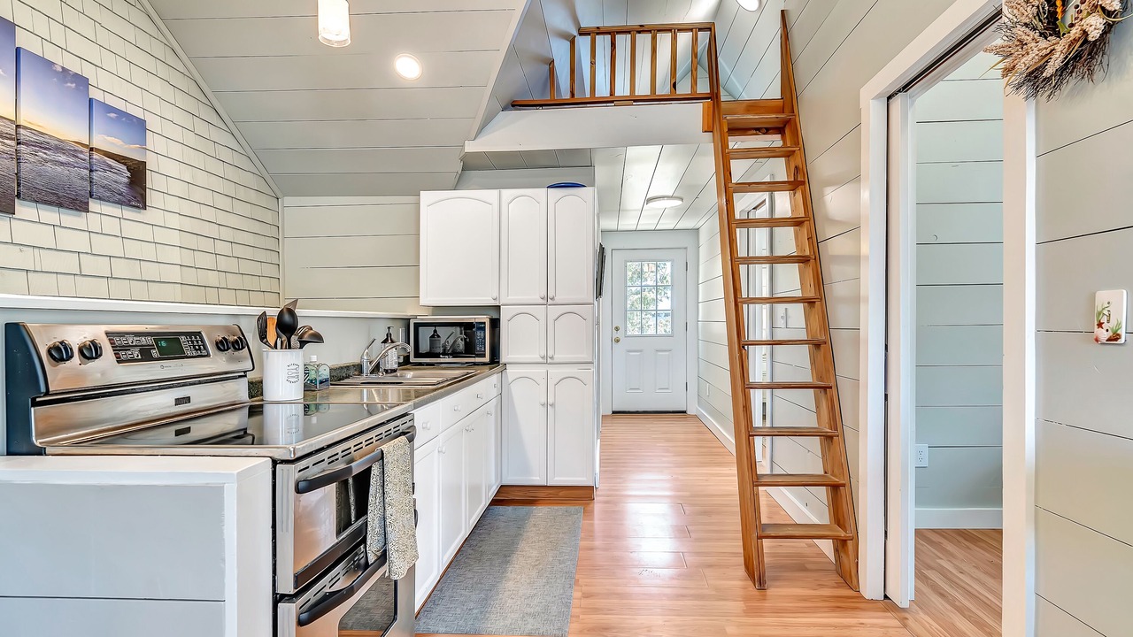 Photo of Kitchen in Mid-Coast and Islands