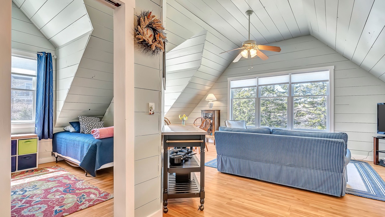 Photo of Bedroom in Mid-Coast and Islands
