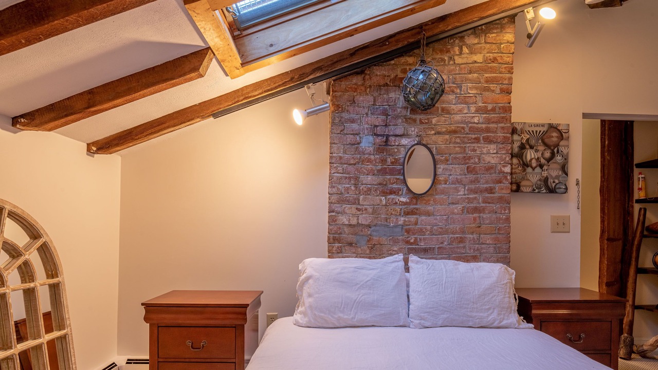 Photo of Bedroom in West End