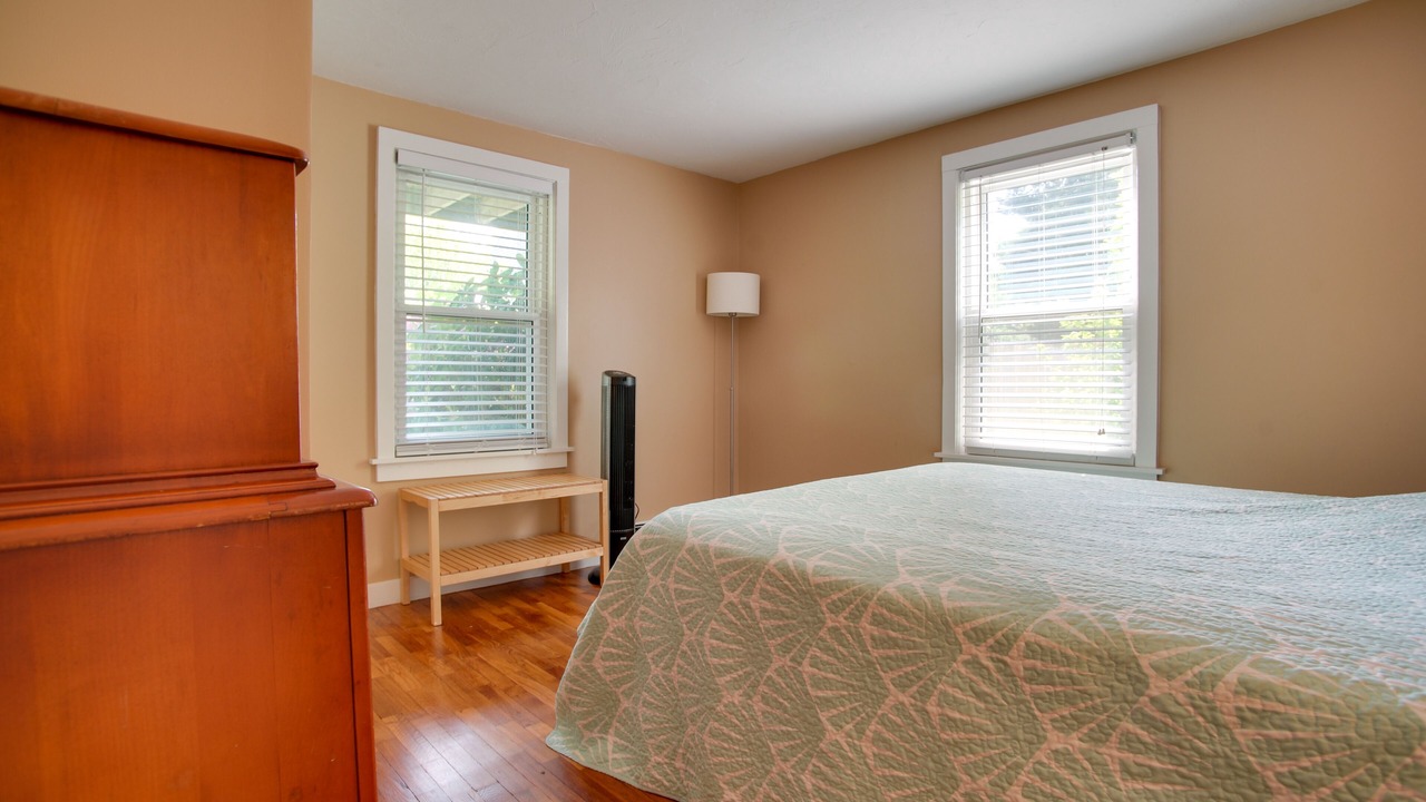 Photo of Bedroom in Falmouth Heights