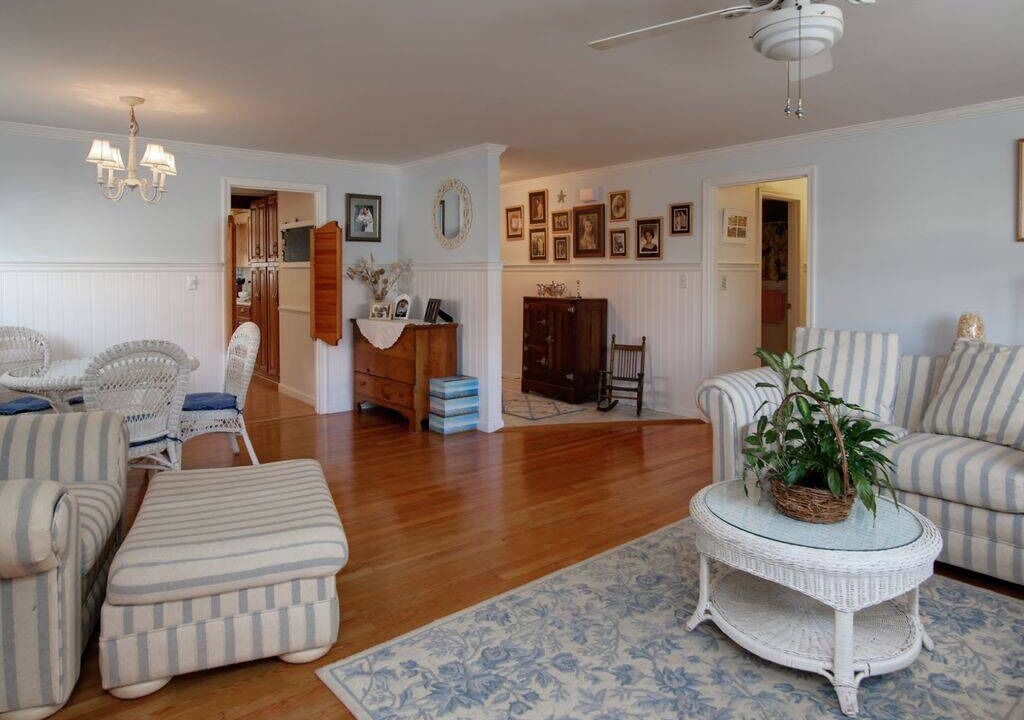 Photo of Livingroom in East Falmouth