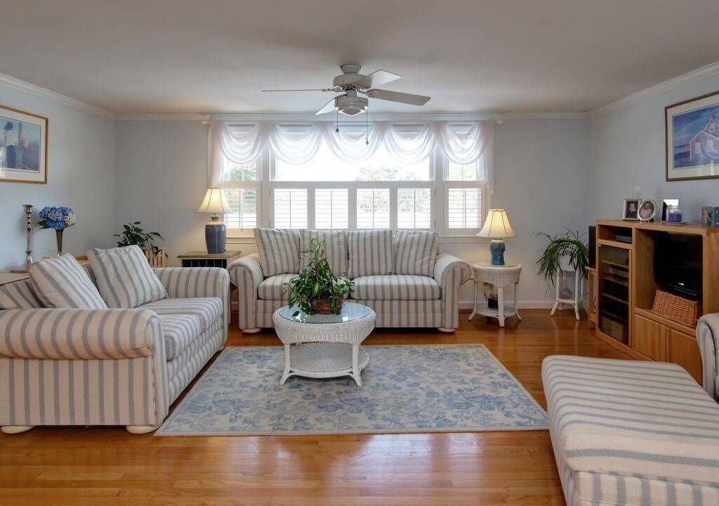 Photo of Livingroom in East Falmouth