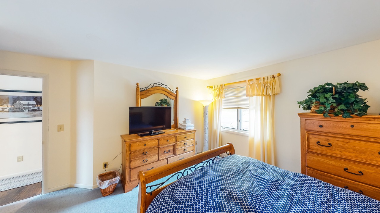 Photo of Bedroom in Stowe Area