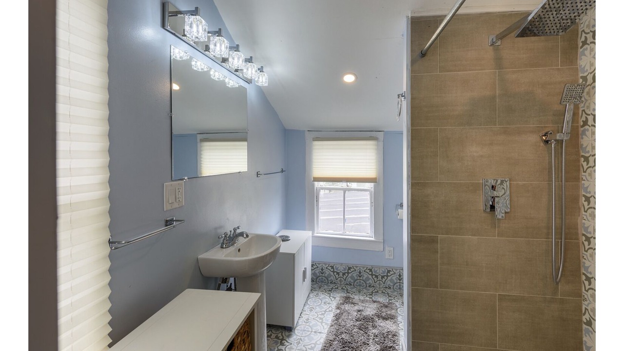Photo of Bathroom in Oak Bluffs