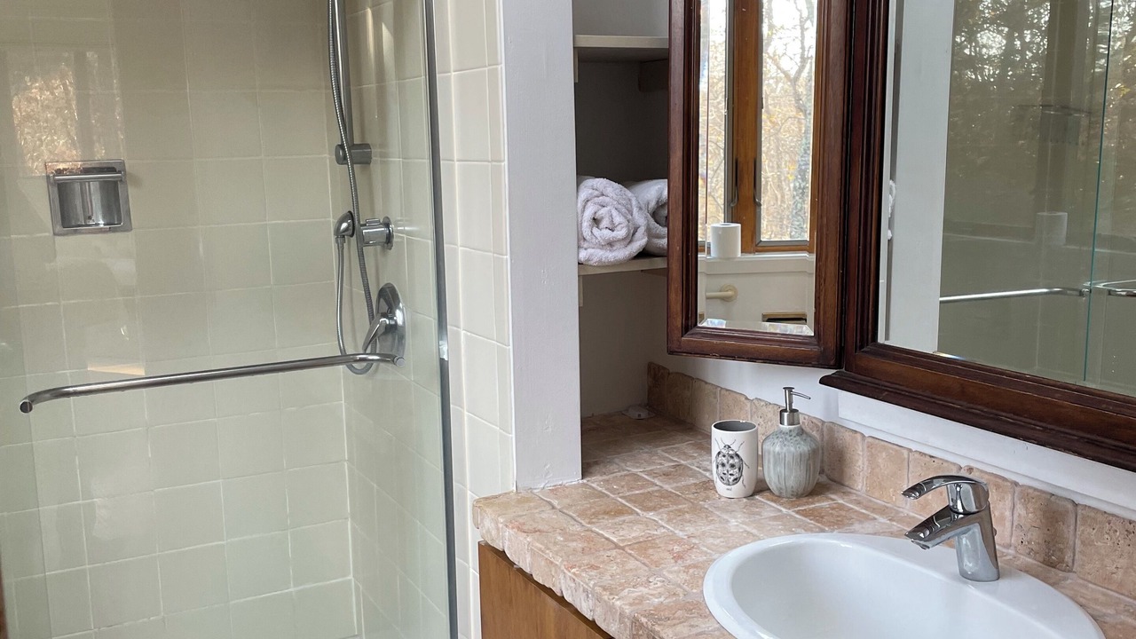 Photo of Bathroom in West Tisbury