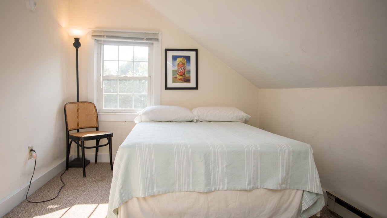Photo of Bedroom in Top of the Hill