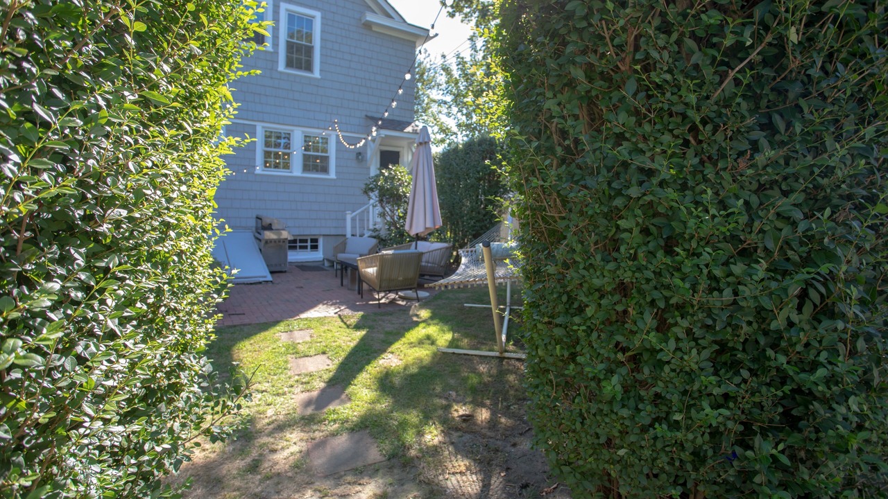 Photo of Outdoor in Top of the Hill