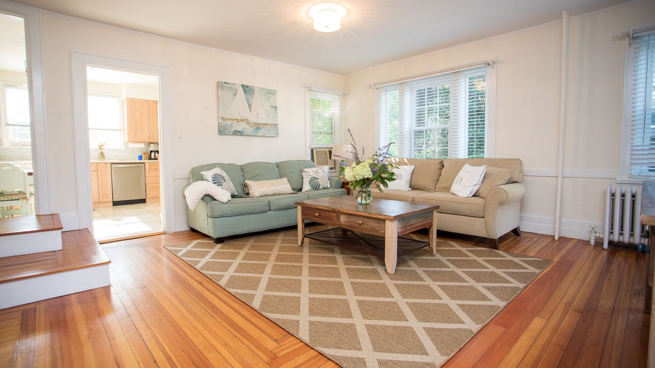 Photo of Livingroom in Top of the Hill