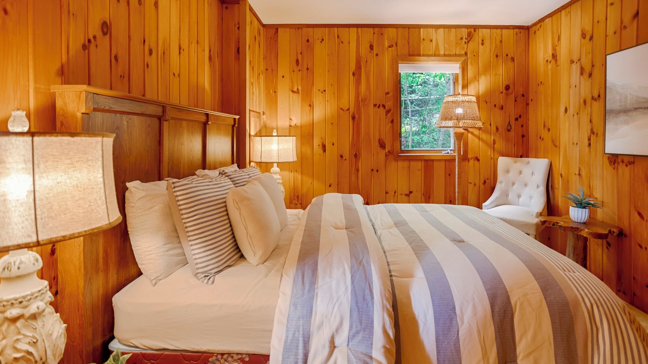 Photo of Bedroom in Town of Jerusalem