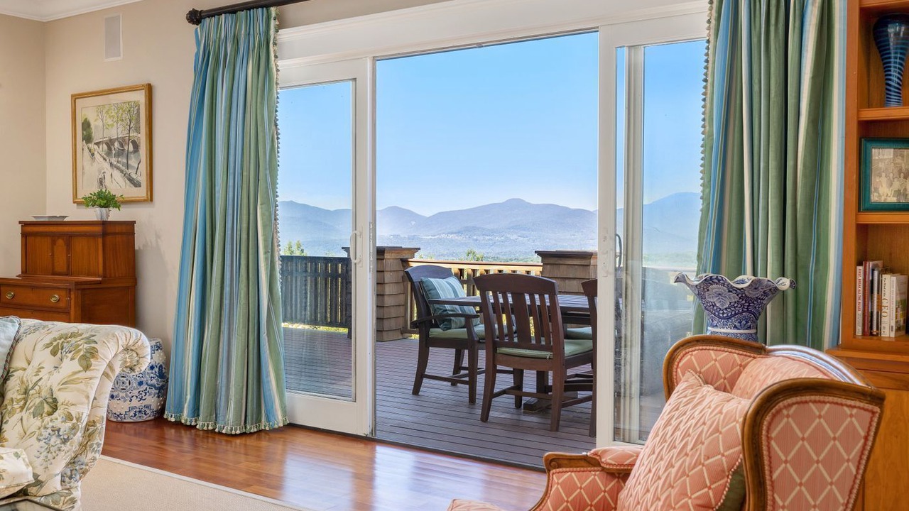 Photo of Livingroom in Stowe Hollow