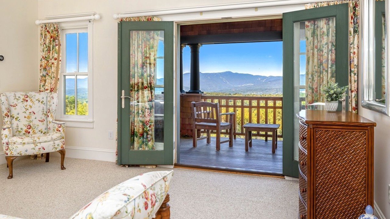 Photo of Livingroom in Stowe Hollow