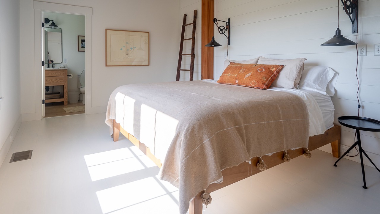 Photo of Bedroom in West Tisbury