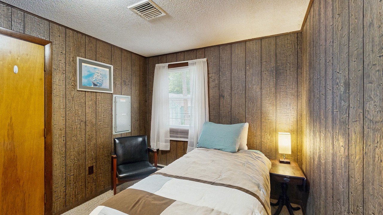 Photo of Bedroom in Oak Bluffs