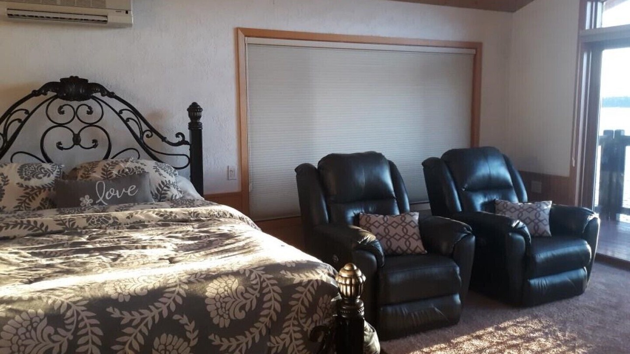 Photo of Bedroom in Silver Lake