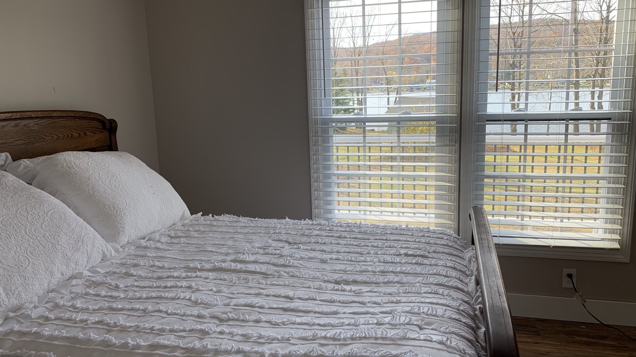 Photo of Bedroom in Middlefield