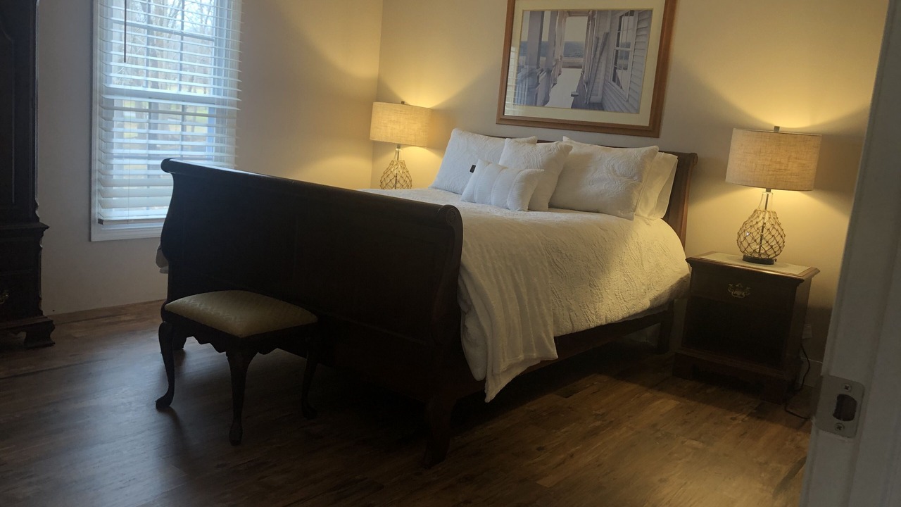 Photo of Bedroom in Middlefield