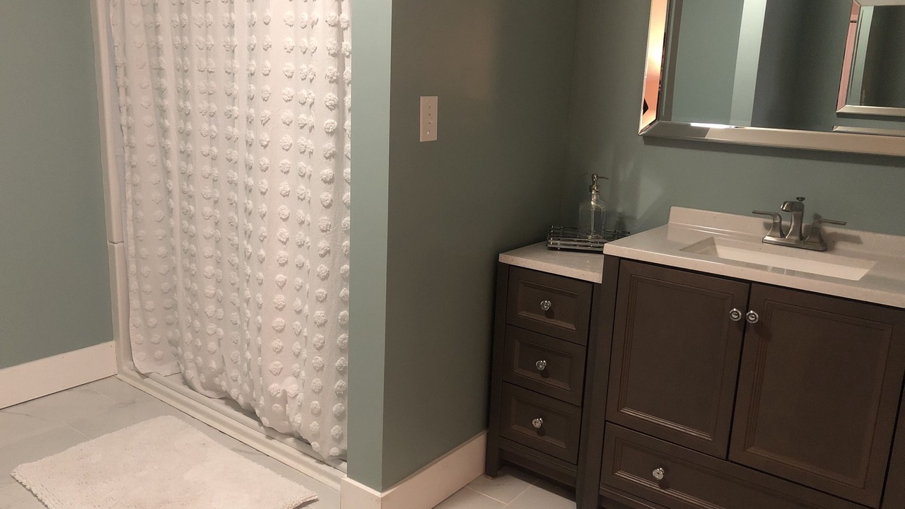 Photo of Bathroom in Middlefield