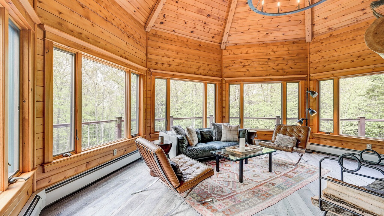 Photo of Bedroom in Jackson