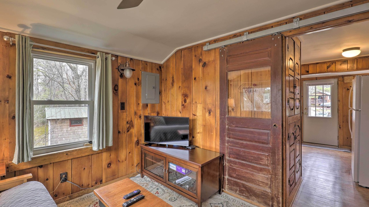 Photo of Livingroom in Gilford
