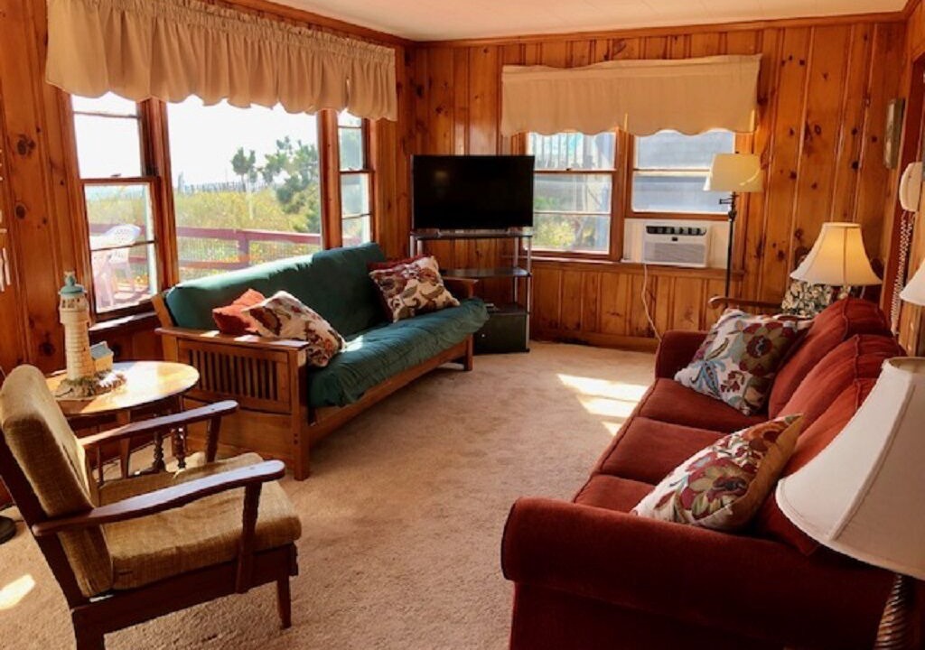 Photo of Livingroom in Westerly