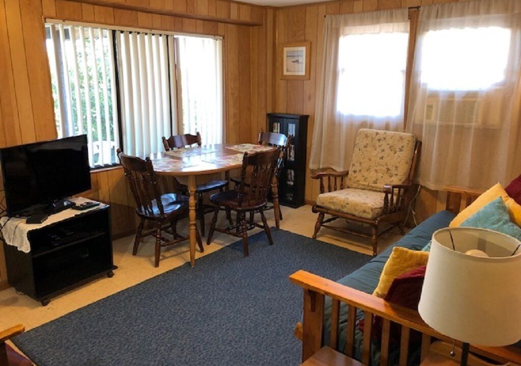 Photo of Livingroom in Westerly