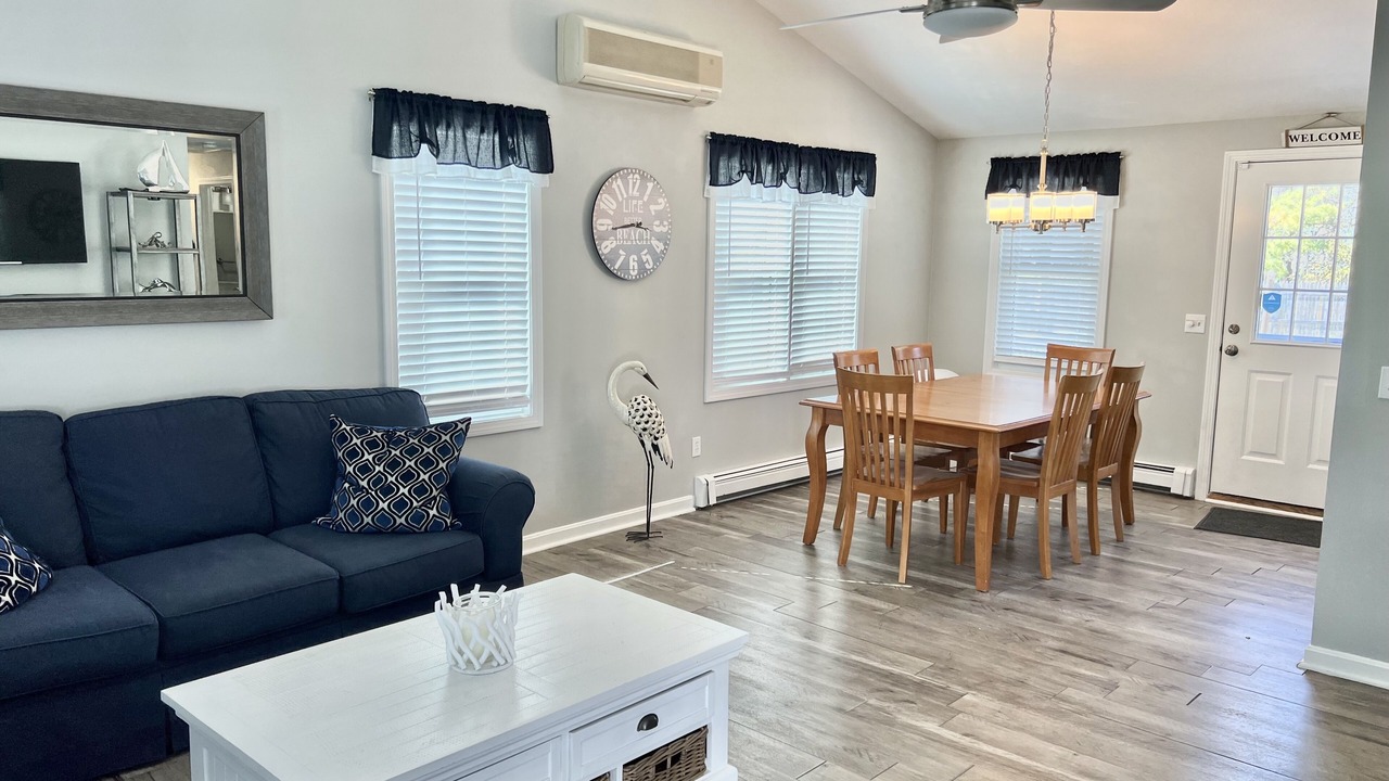 Photo of Livingroom in Teaticket