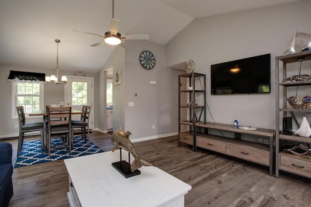 Photo of Livingroom in Teaticket