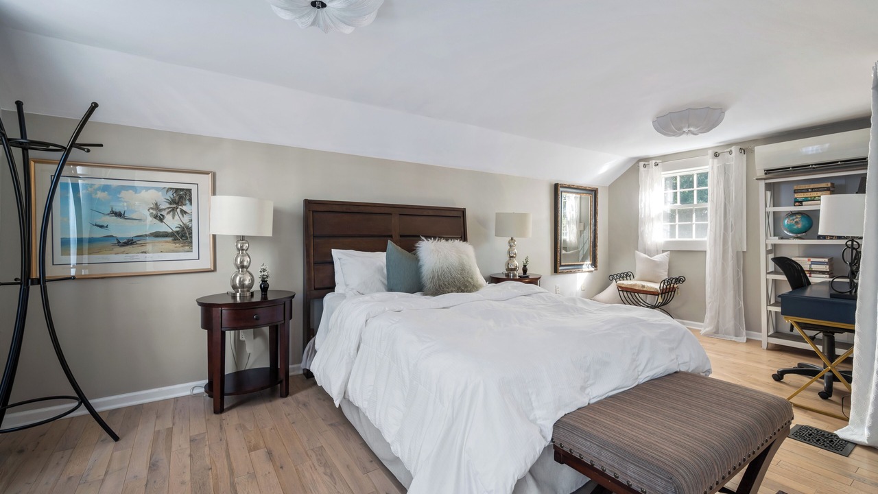 Photo of Bedroom in Kingston