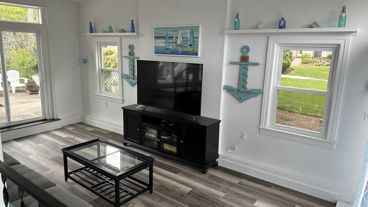 Photo of Livingroom in Hyannis