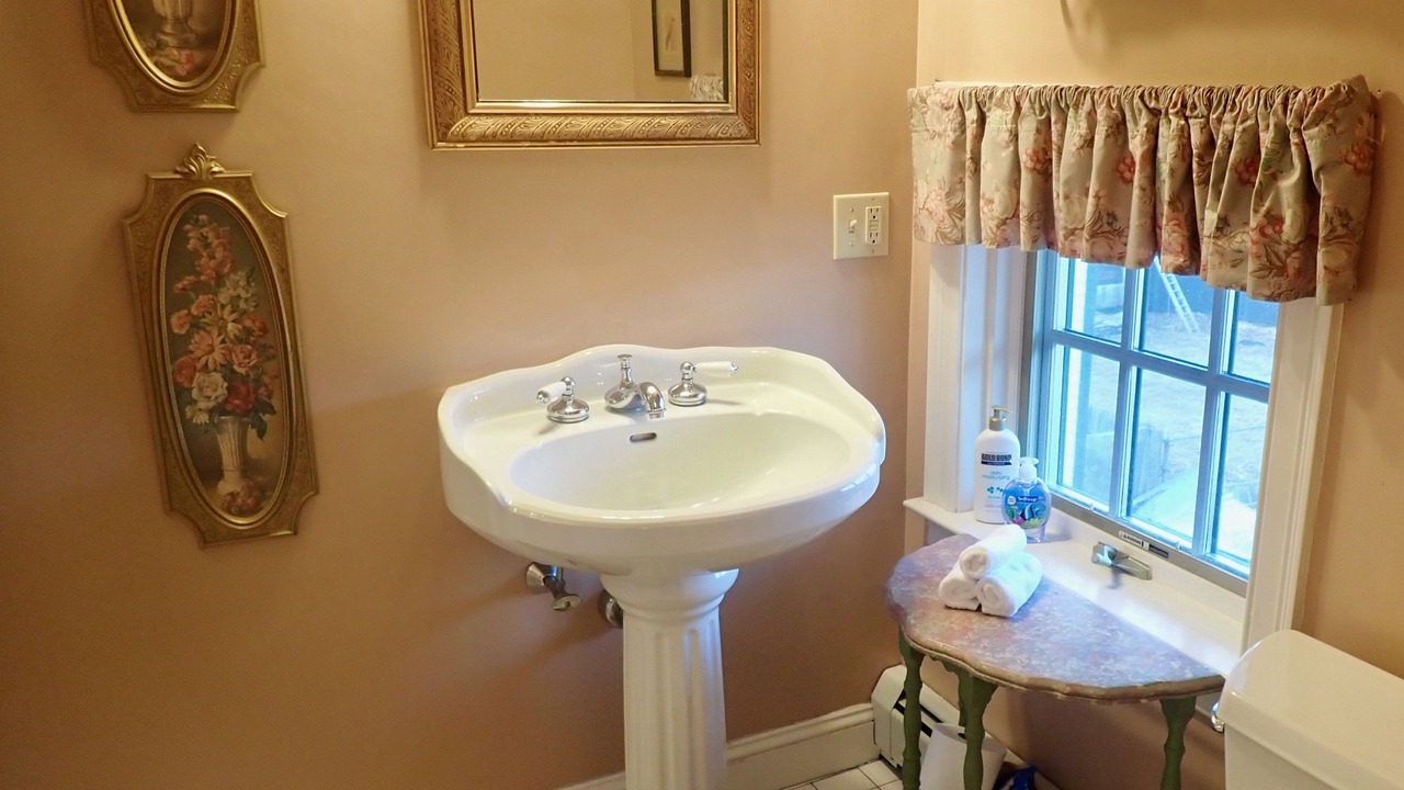 Photo of Bathroom in Yachting Village