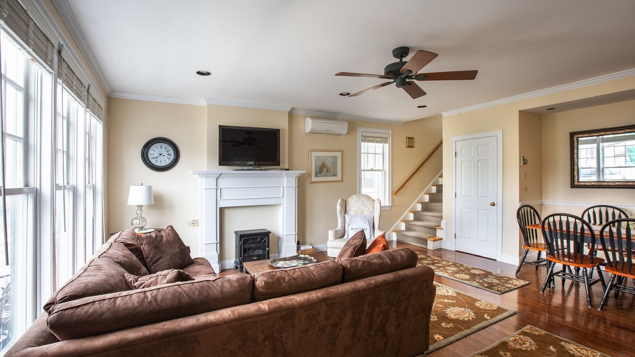 Photo of Bedroom in Yachting Village