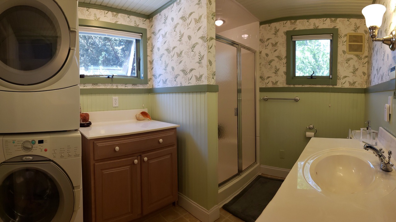 Photo of Bathroom in Summersea