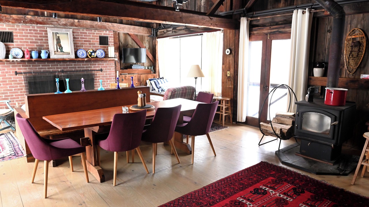 Photo of Livingroom in Monterey