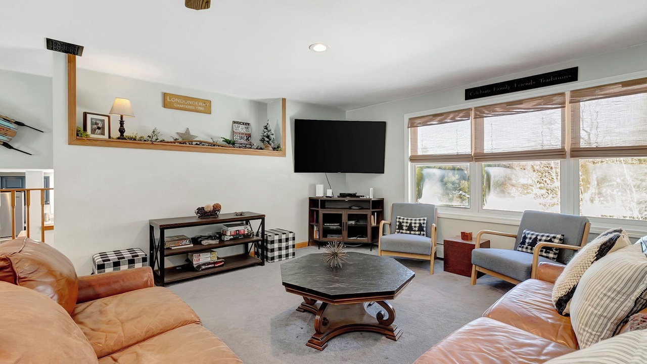 Photo of Livingroom in Londonderry