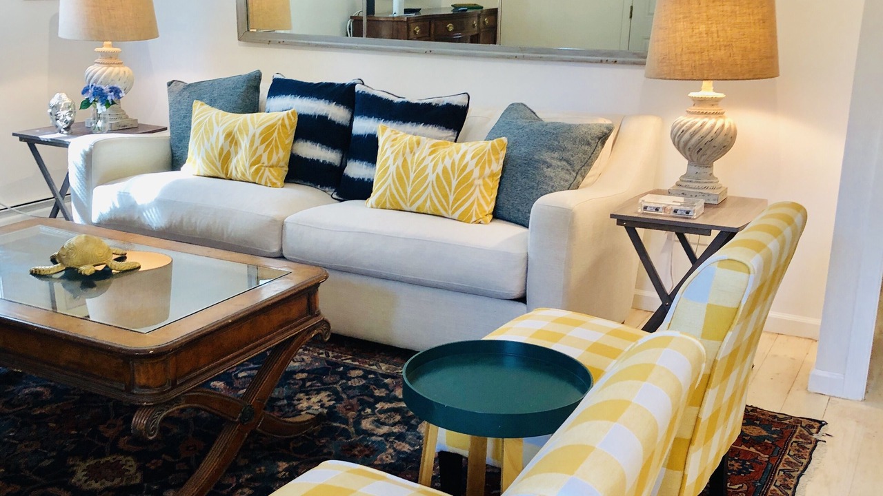 Photo of Livingroom in The Point