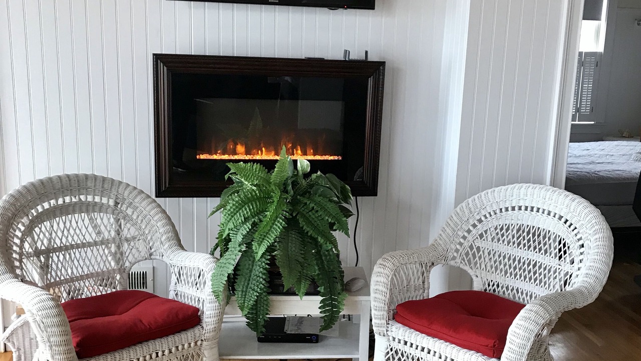 Photo of Livingroom in West Yarmouth