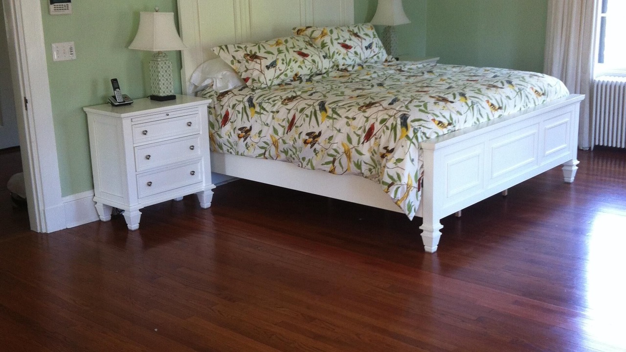 Photo of Bedroom in Top of the Hill