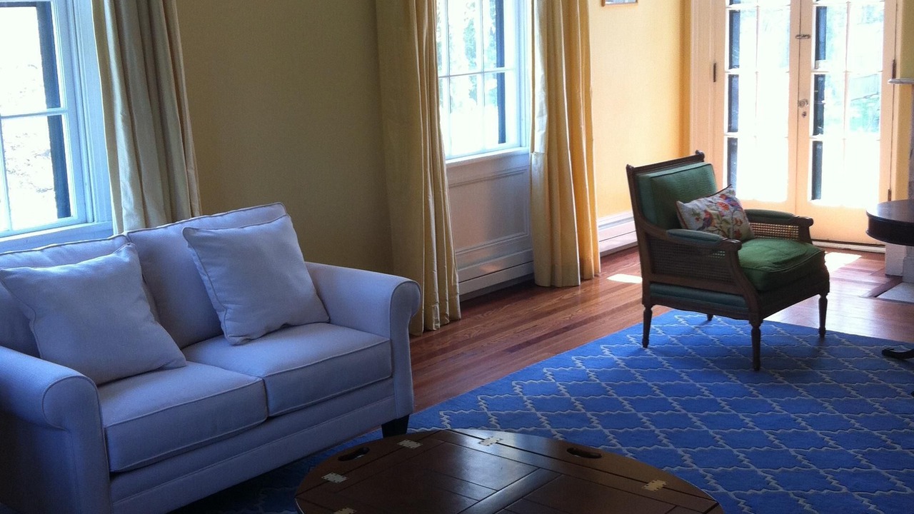 Photo of Livingroom in Top of the Hill