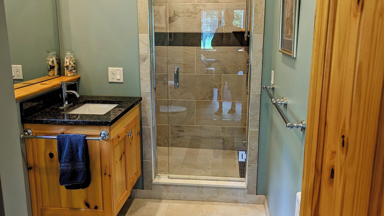 Photo of Bathroom in Sebago