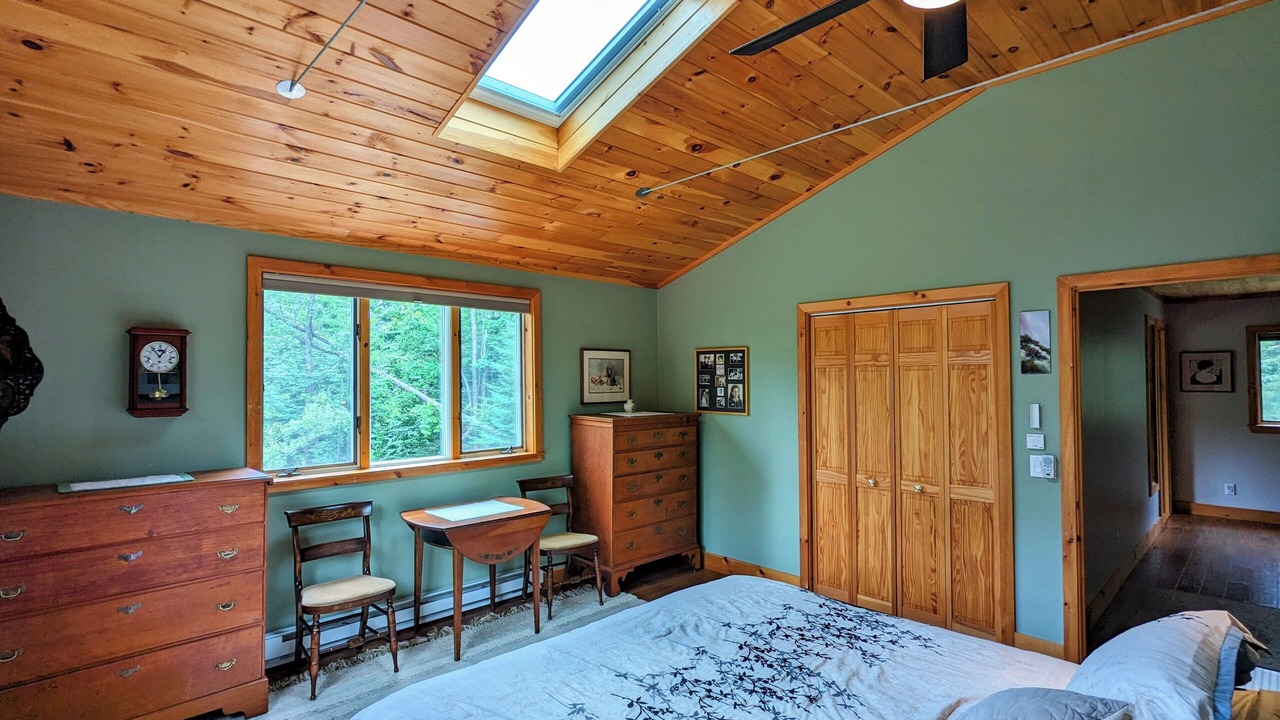 Photo of Bedroom in Sebago