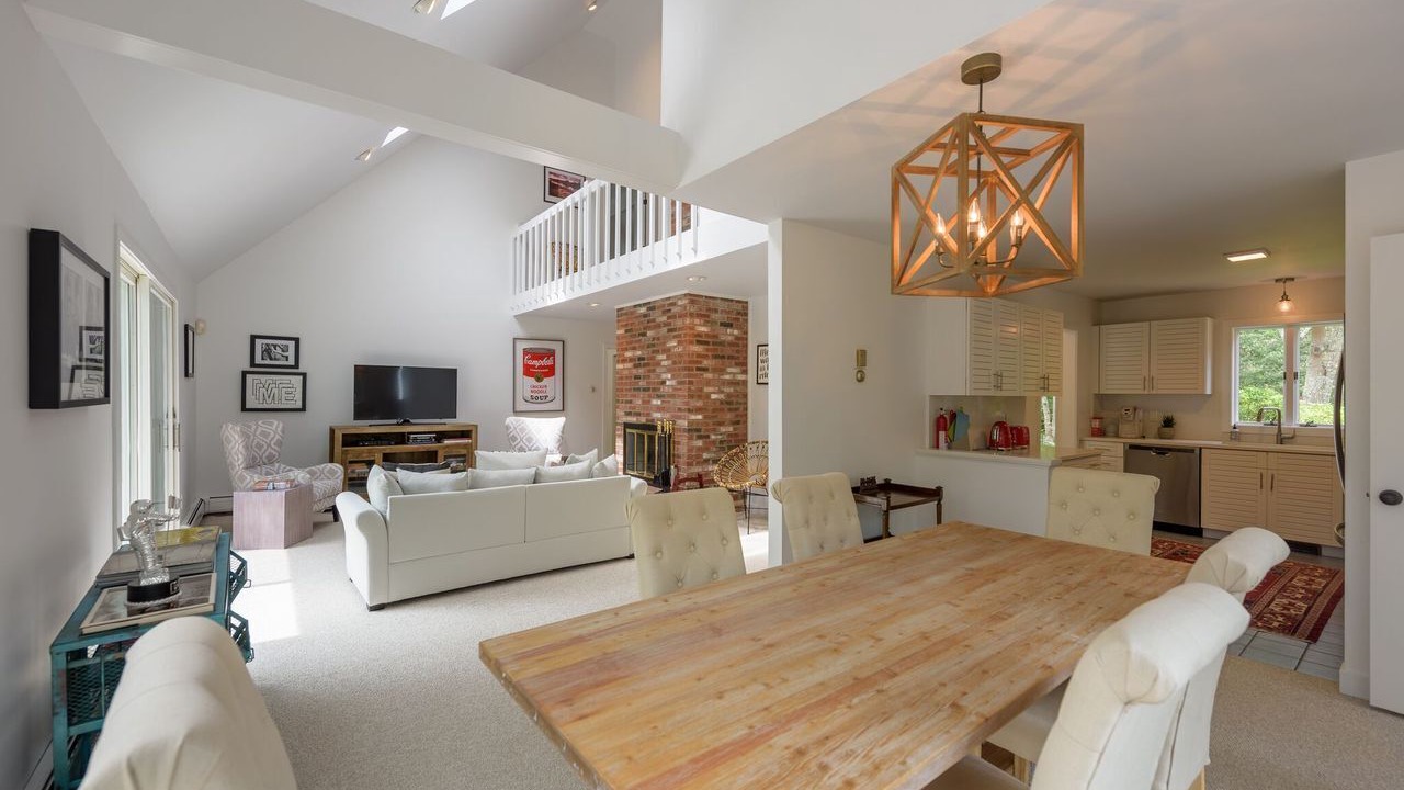 Photo of Livingroom in Vineyard Haven