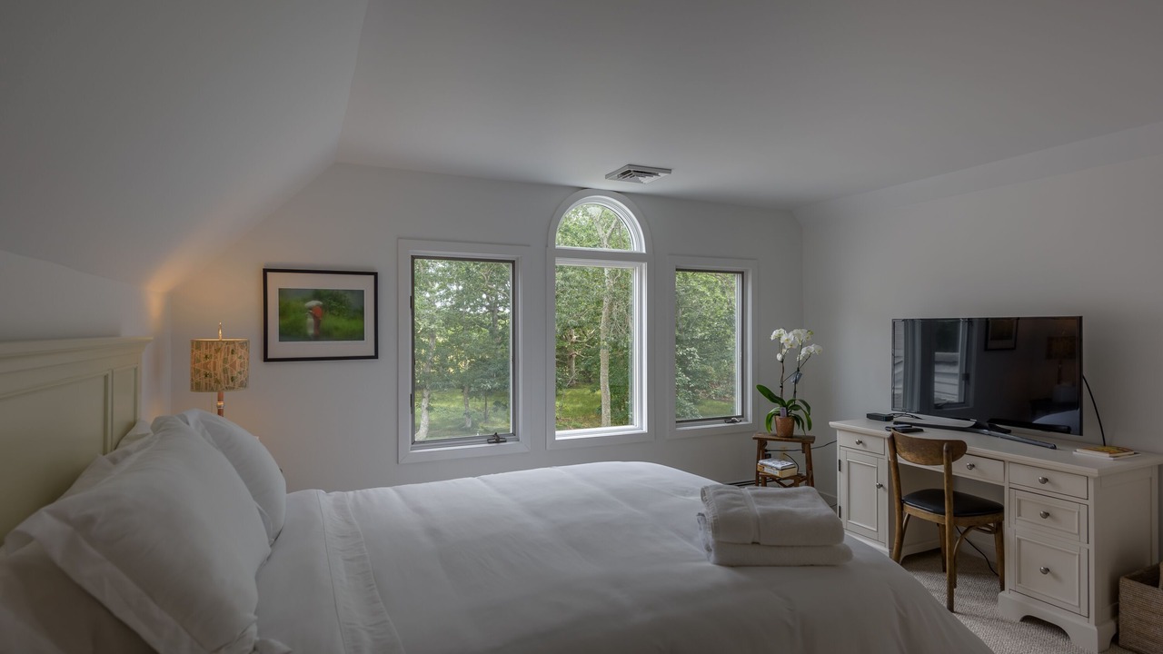 Photo of Bedroom in Vineyard Haven