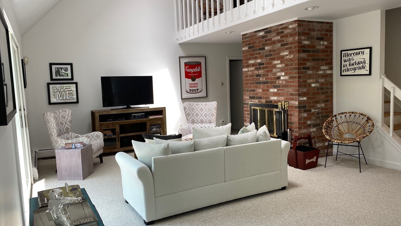 Photo of Livingroom in Vineyard Haven