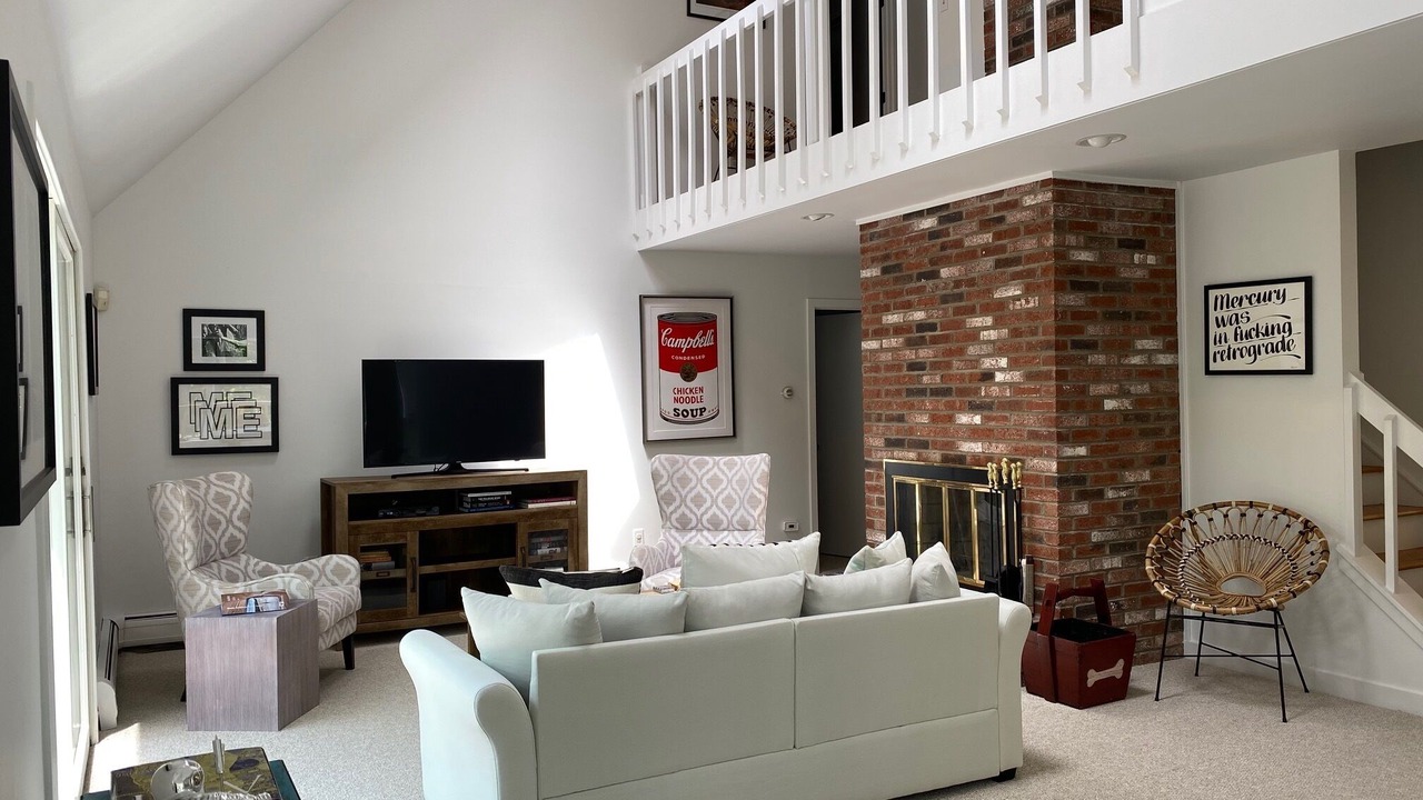Photo of Livingroom in Vineyard Haven