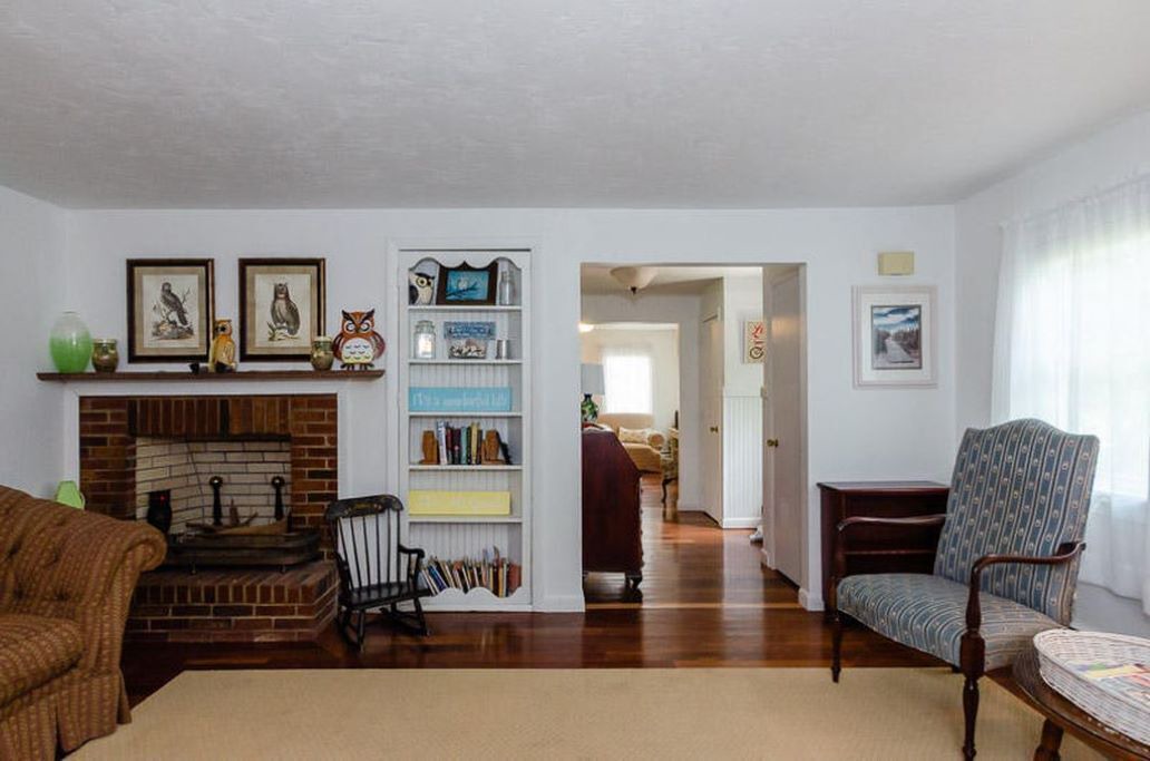 Photo of Livingroom in East Falmouth